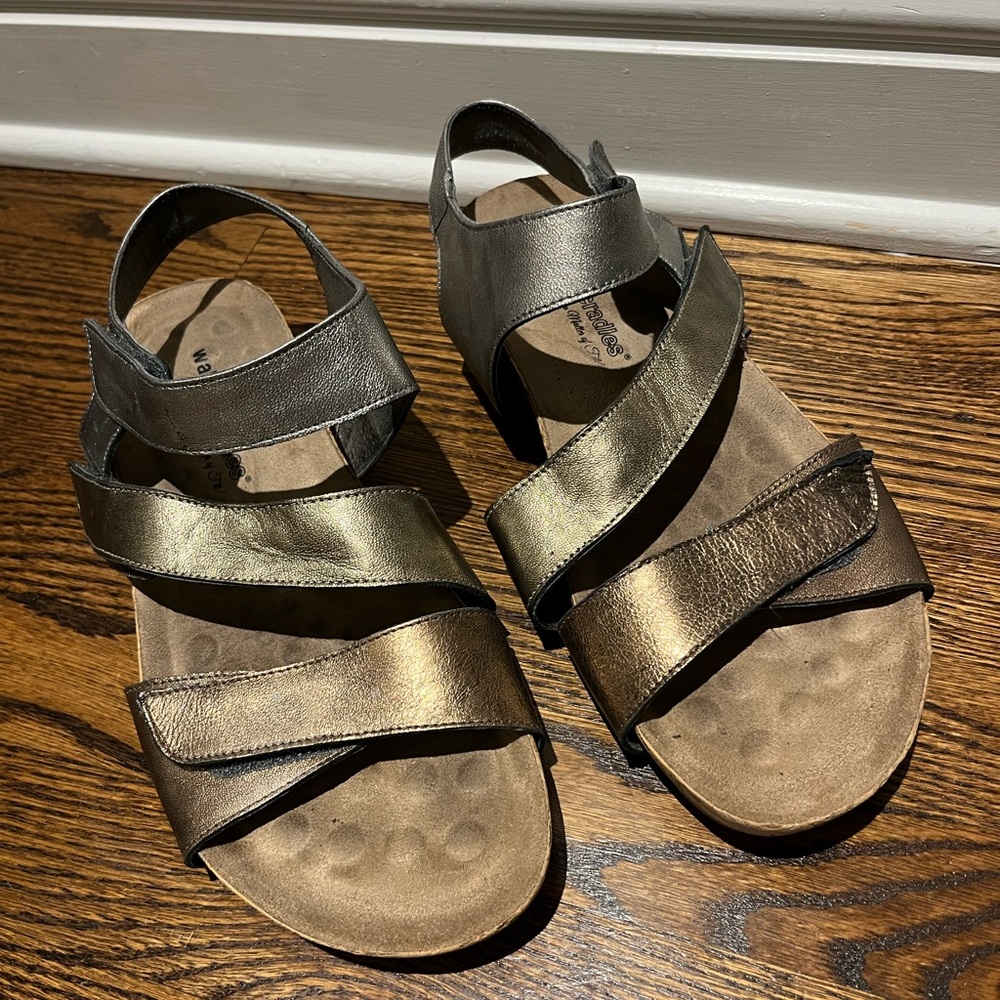 Walking Cradles Metallic Sandals